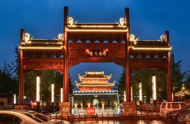 泸州这些绝美的江景,从一条鱼开始!(图5) 当风平浪静的长江,变成“鸢飞鱼跃”的秀场
