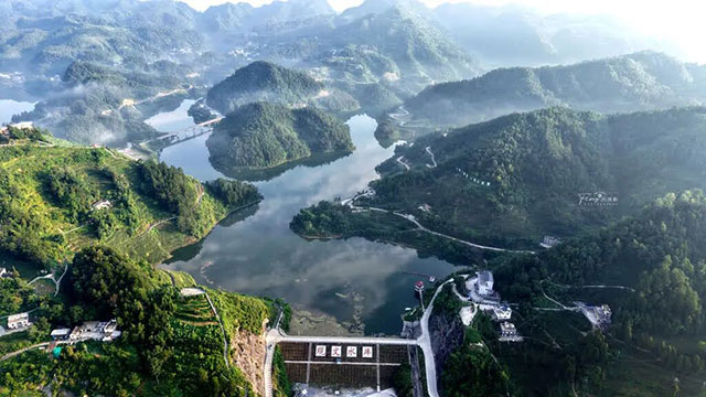 古蔺县秉持绿水青山就是金山银山的理念