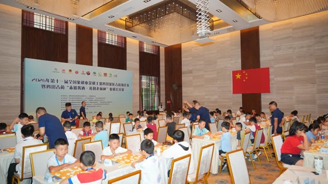 同类内容黄荆老林的蝉鸣与瀑布声