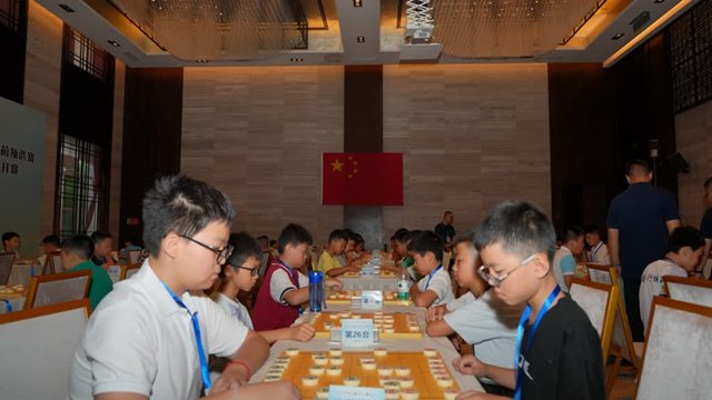 与此起彼伏的按钟声